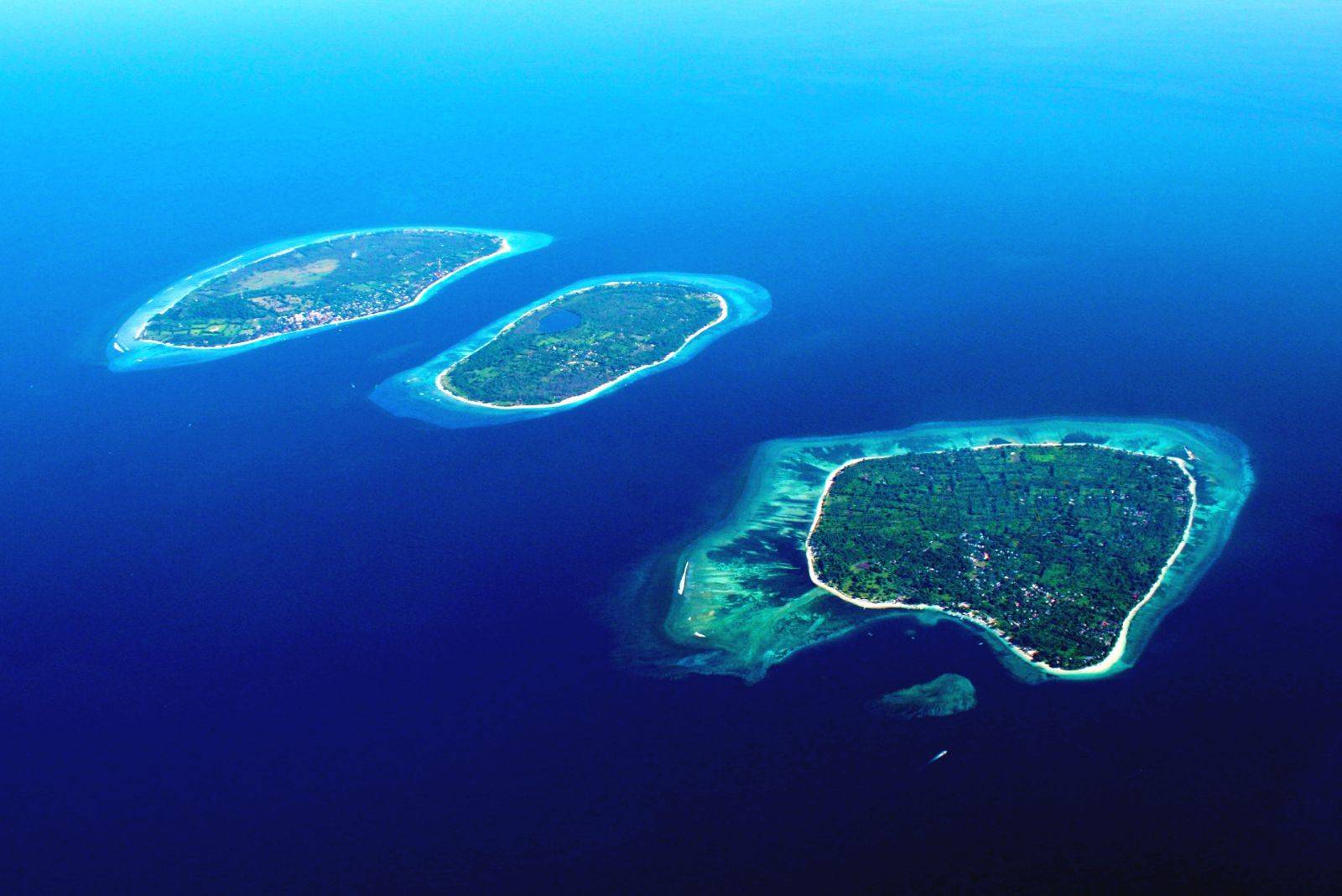 Experience the Gili and Lombok islands